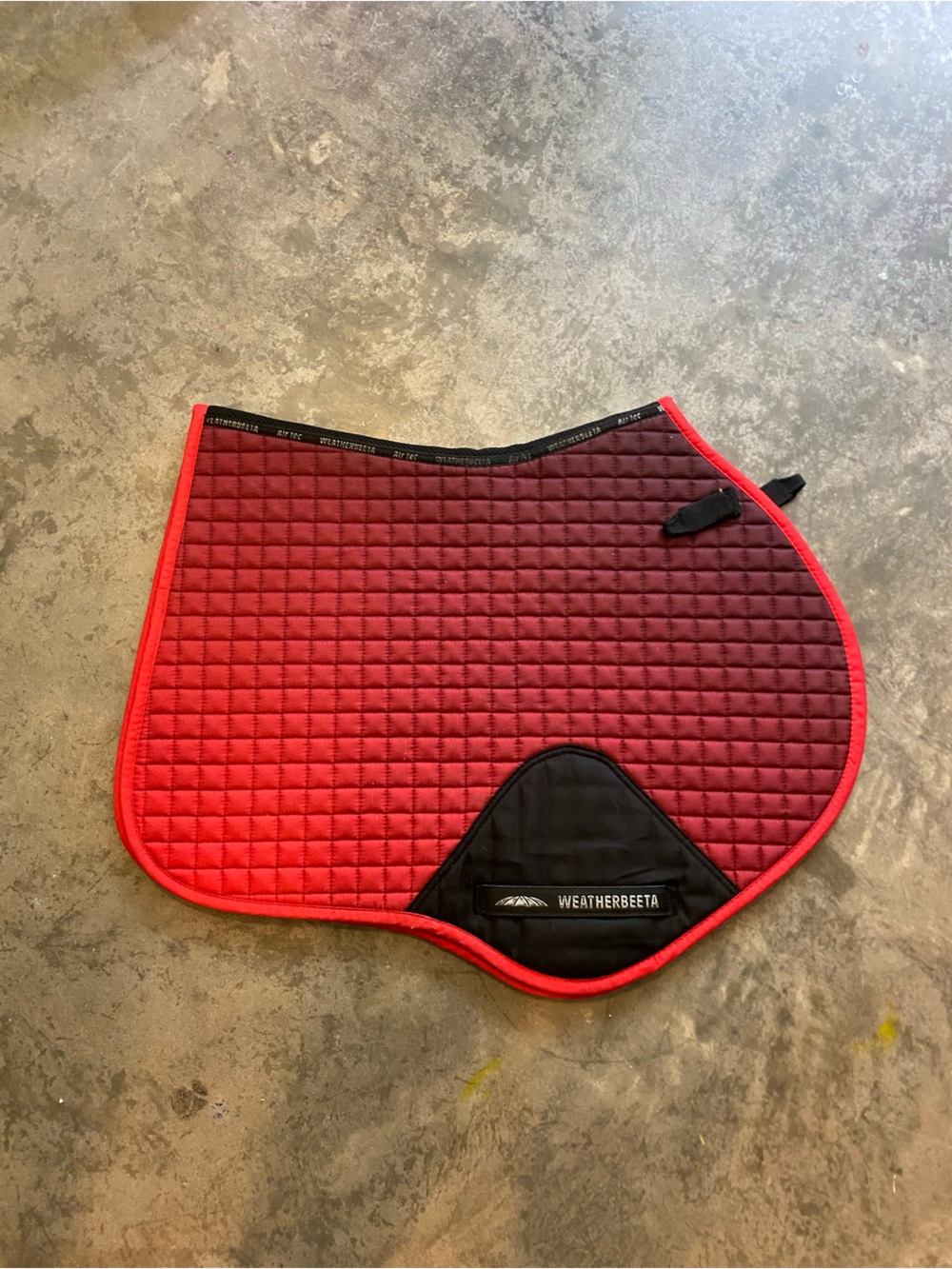 Weather beeta horse saddle pad